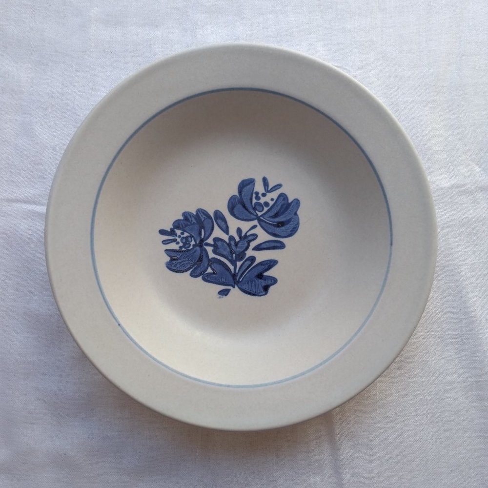 Vintage Pfaltzgraff Yorktowne Pasta & Soup Bowl